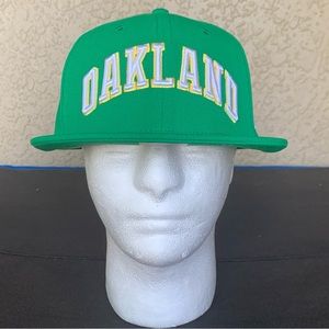 Oakland Athletics Iconic Cooperstown Collection Fitted Hat Adult Size 7 NEW